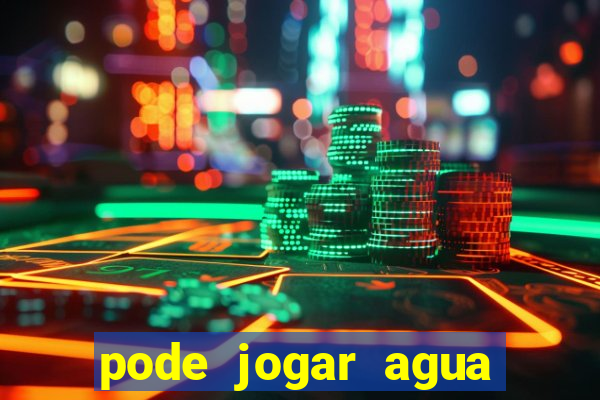 pode jogar agua fervente na pia