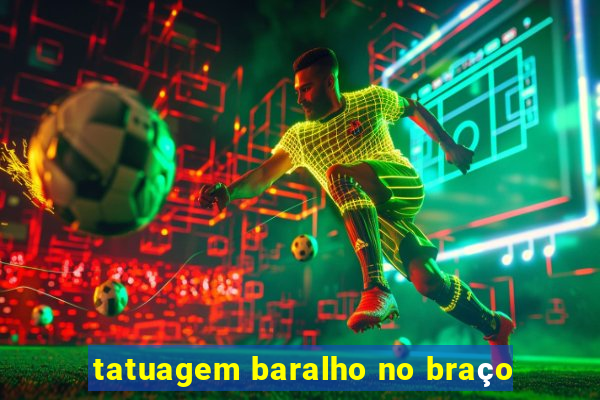 tatuagem baralho no braço