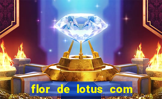 flor de lotus com lua tatuagem