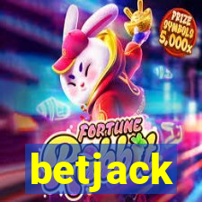 775