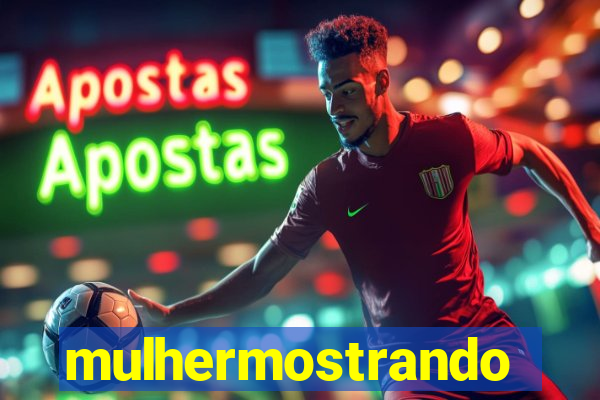 mulhermostrandoopeito